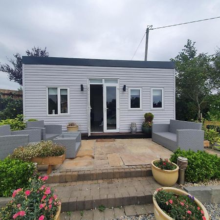 골웨이 Garden Chalet Oranmore 아파트 외부 사진